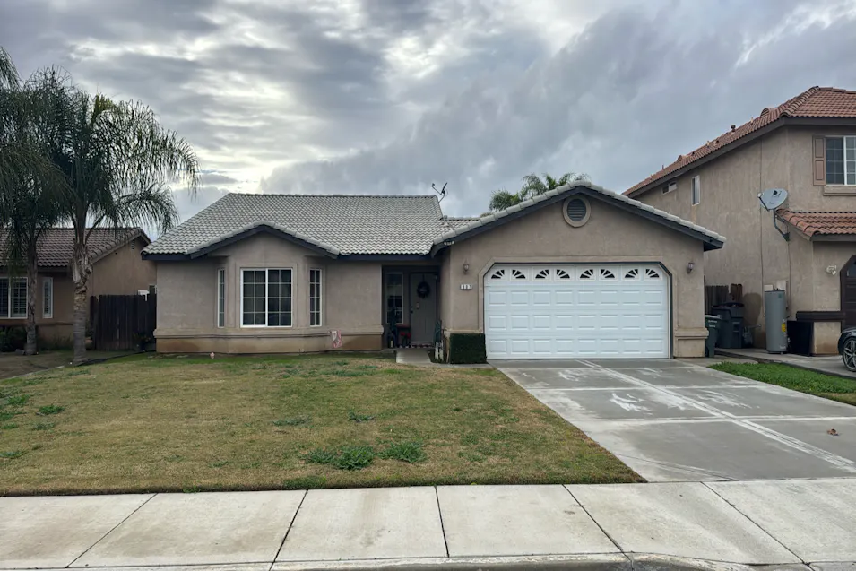 807 Fletcher Street McFarland, CA 93250, Kern County