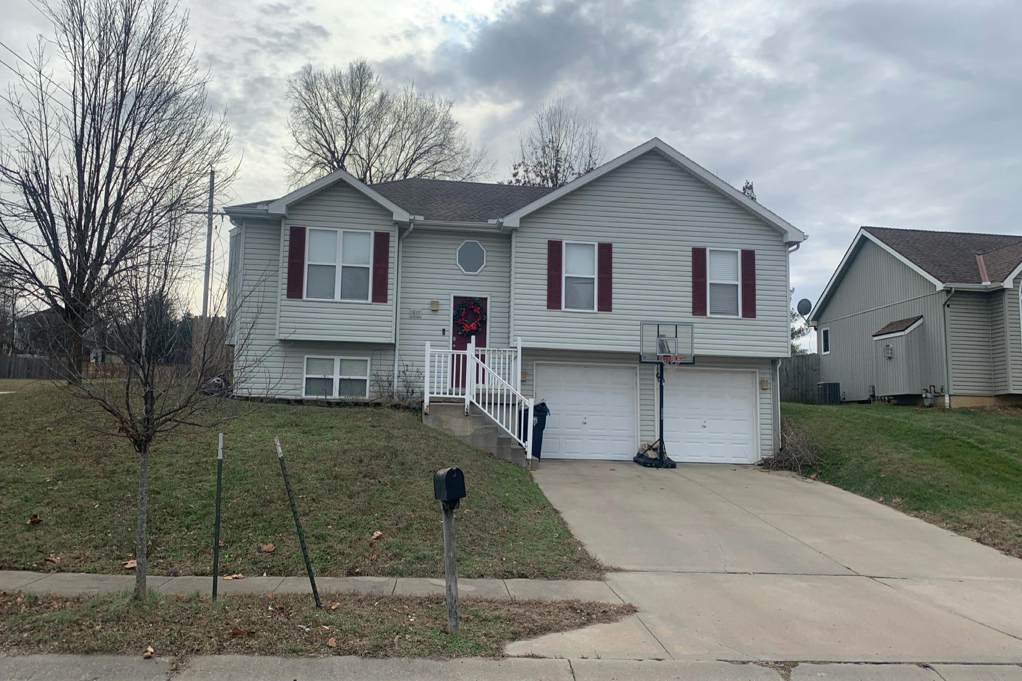 79th Ter, Kansas City, MO 64151