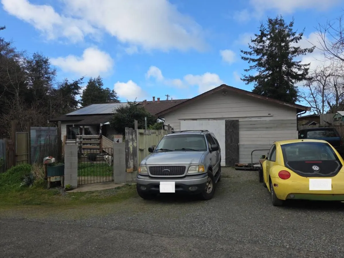 Excelsior Rd, Eureka, CA 95503