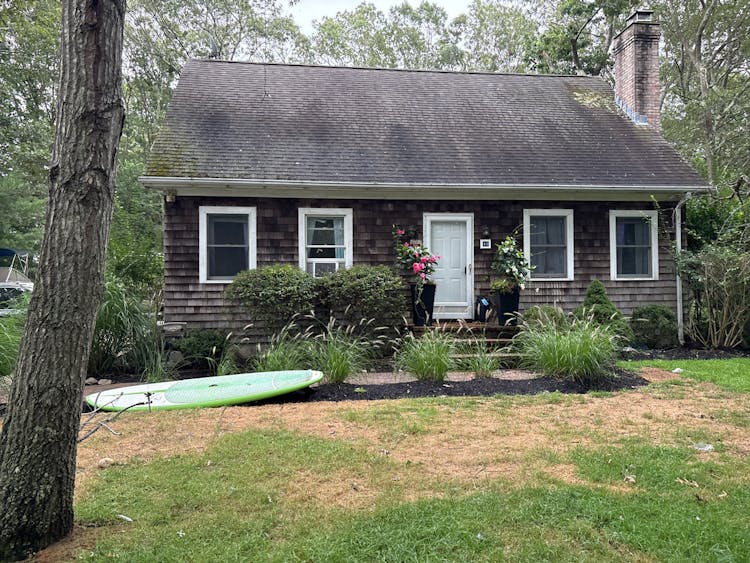 40 Hollyoak Avenue East Hampton, NY 11937, Suffolk County