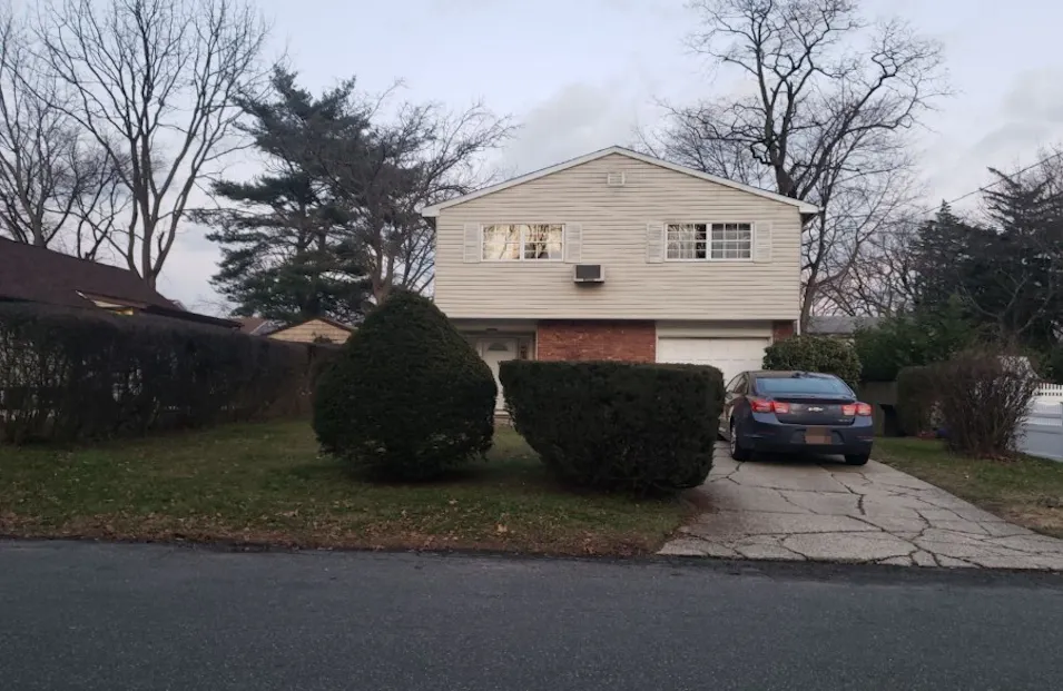 11 Willow Street Wheatley Heights, NY 11798, Suffolk County
