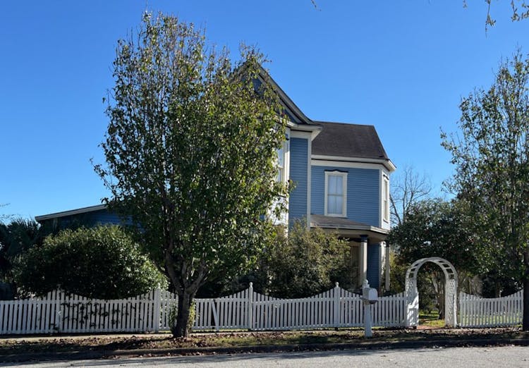 401 Park Ave N Tifton, GA 31794, Berrien County