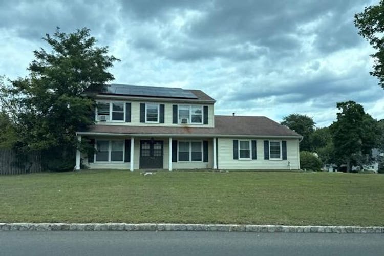 23 Twin Terrace Holmdel, NJ 07733, Monmouth County