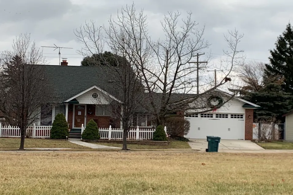 3015 Electric Ave Lincoln Park, MI 48146, Wayne County