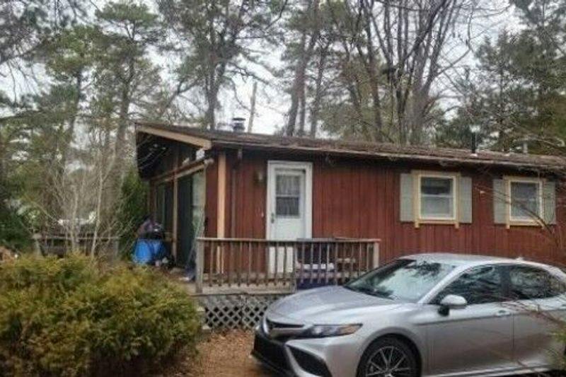 Cedarcroft Dr, Mays Landing, NJ 08330