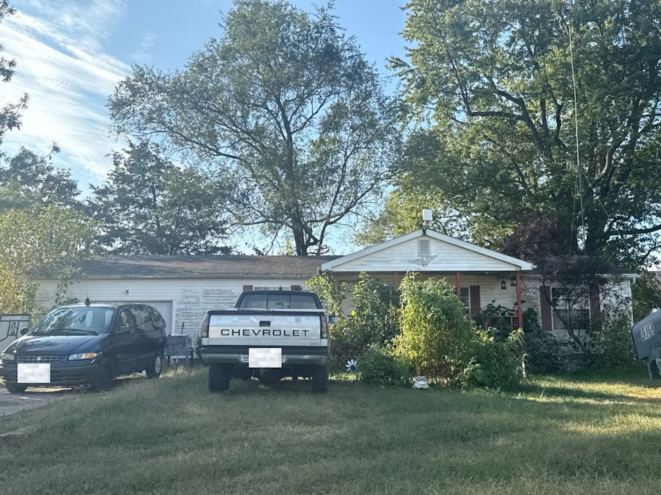 2059 Chestnut Brighton, IL 62012, Jersey County