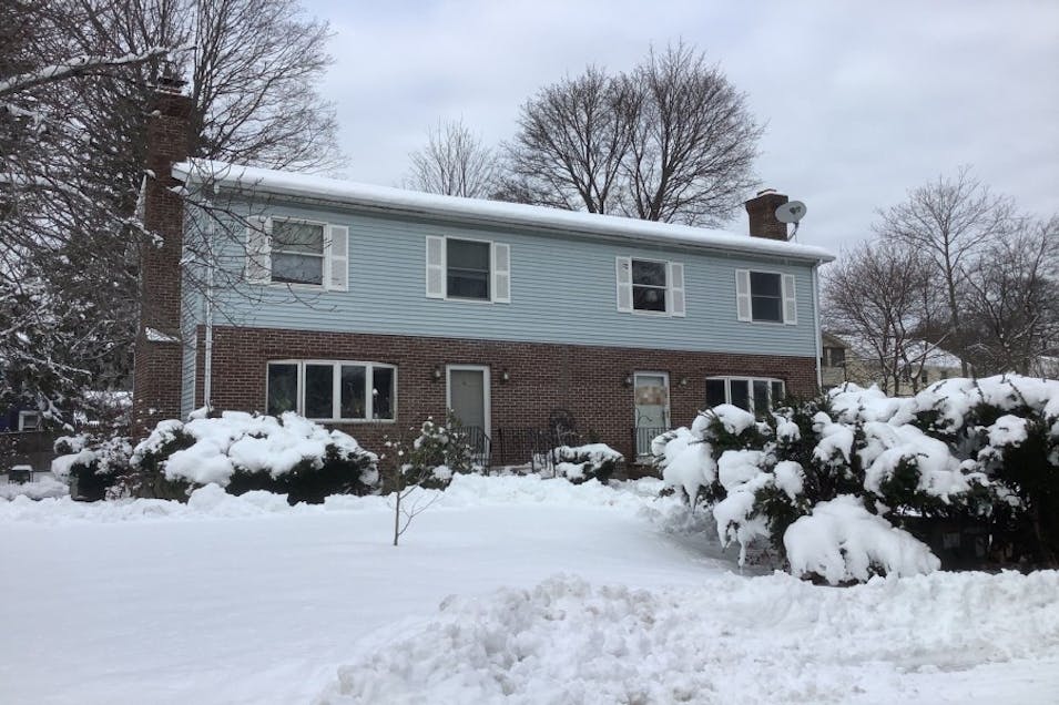 6 Capozzi Circle Woburn, MA 01801, Middlesex County