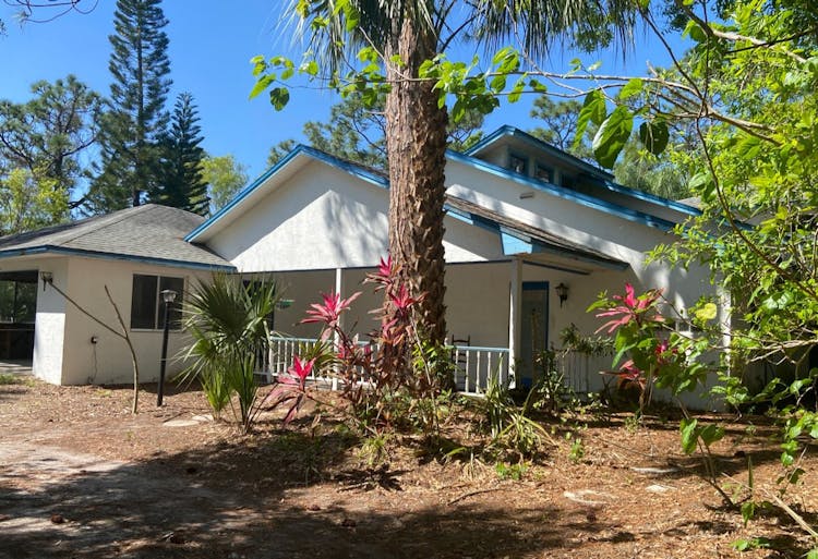 1085 Hall Rd, Malabar, FL, 32950, USA