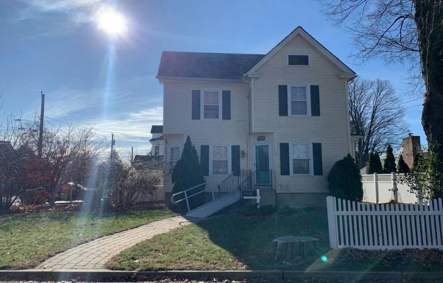 Hancock St, Westfield, MA 01085