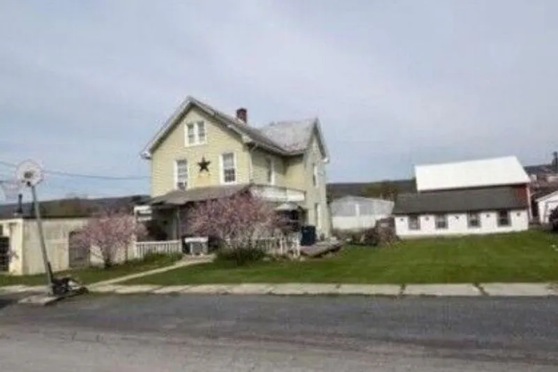 Trella St, Belleville, PA 17004 #1