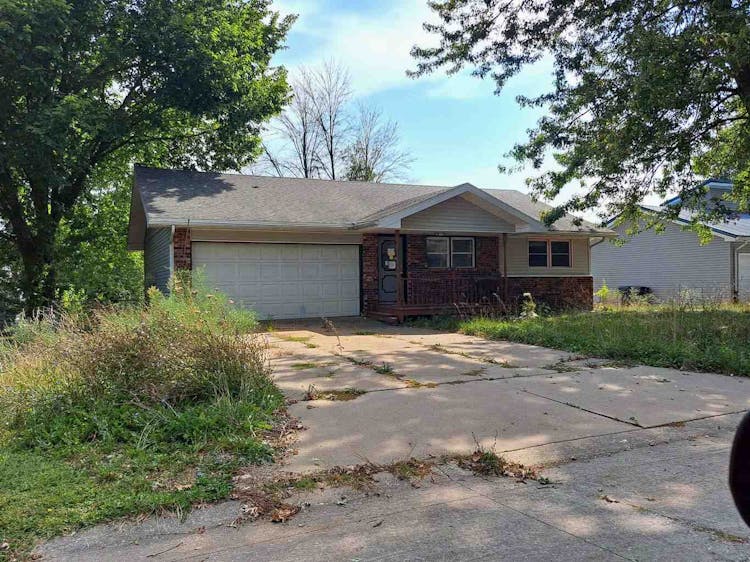 1904 Teal Dr Kirksville, MO 63501, Adair County