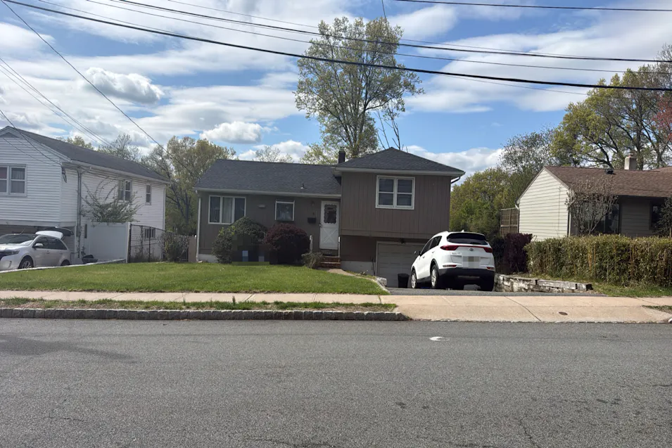 15 Barry Dr West Orange, NJ 07052, Essex County