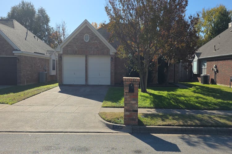 812 Bluebonnet Drive Hurst, TX 76053, Tarrant County