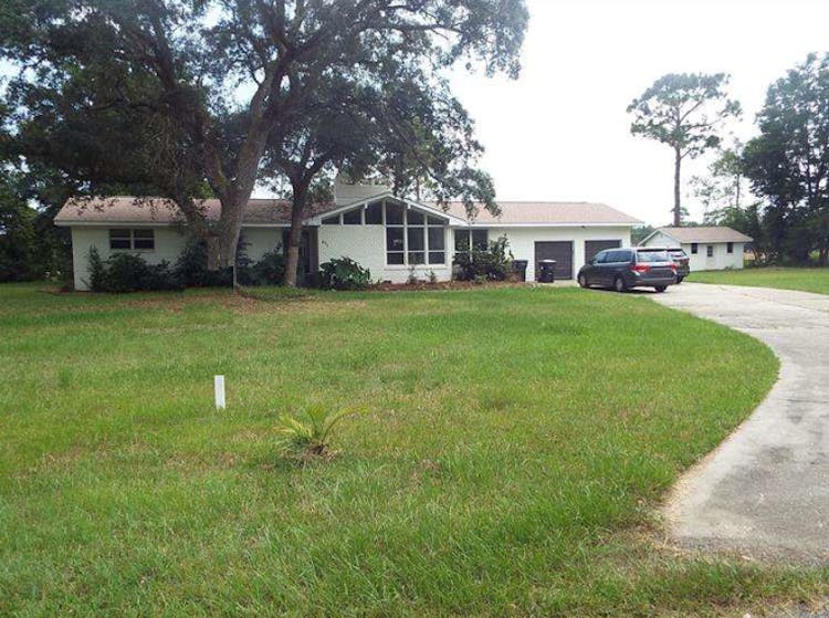 671 Halcyon Cir Pensacola, FL 32506, Escambia County