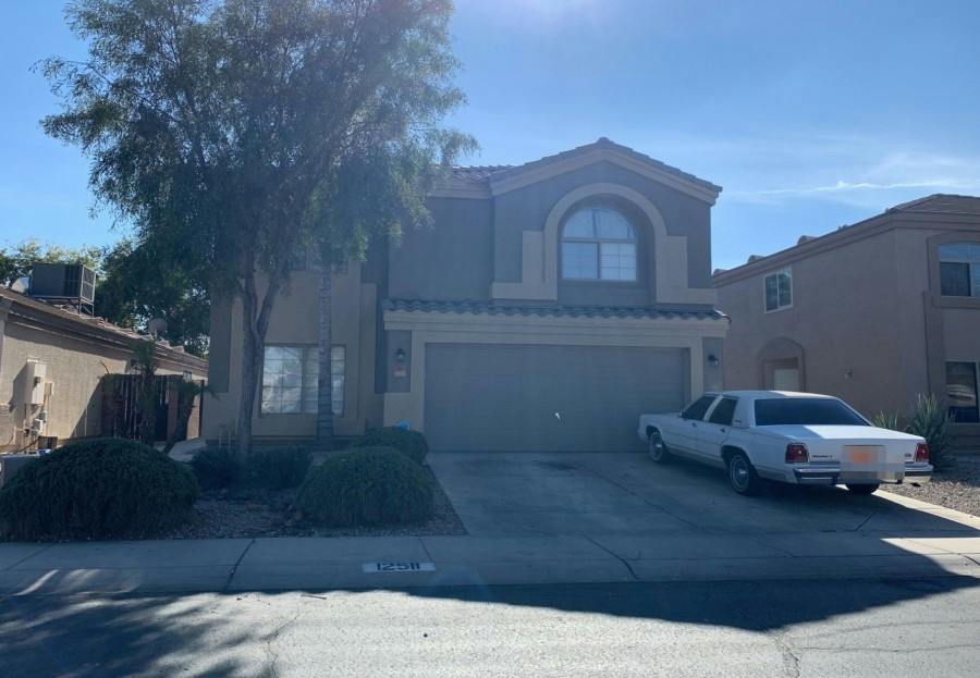 Mauna Loa Ln, El Mirage, AZ 85335