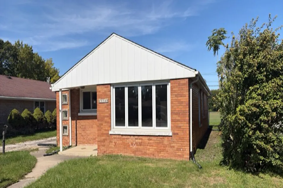 5140 W 90th St Oak Lawn, IL 60453, Cook County