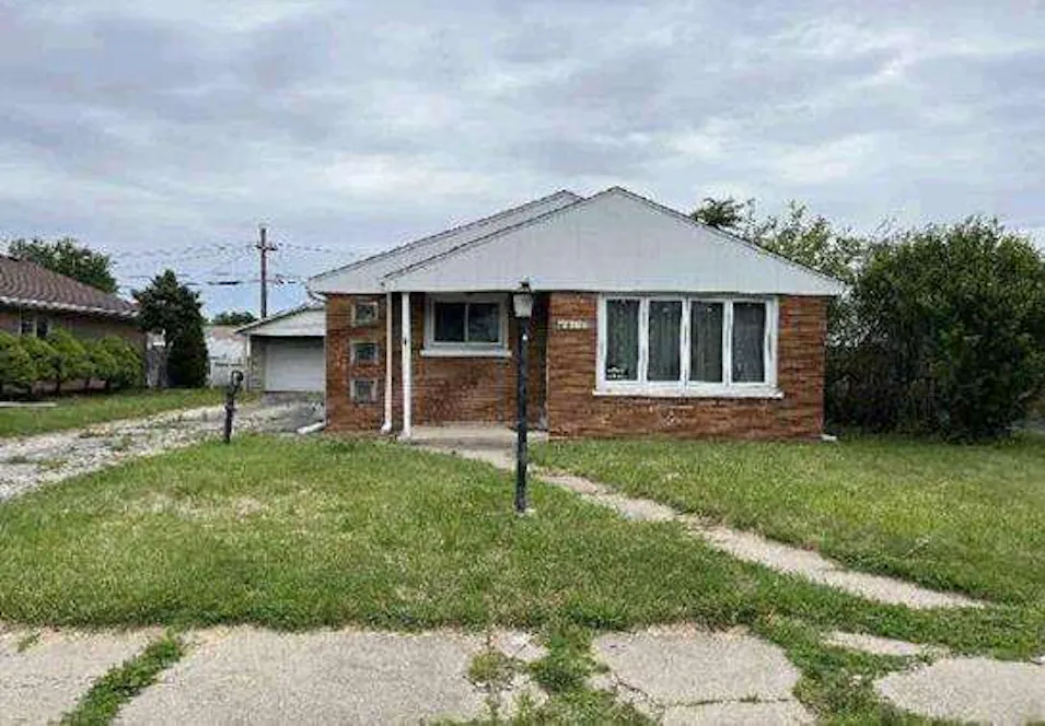 5140 W 90th St Oak Lawn, IL 60453, Cook County
