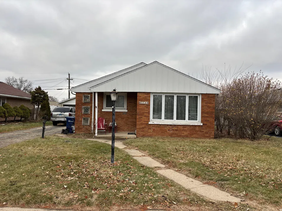 5140 W 90th St Oak Lawn, IL 60453, Cook County