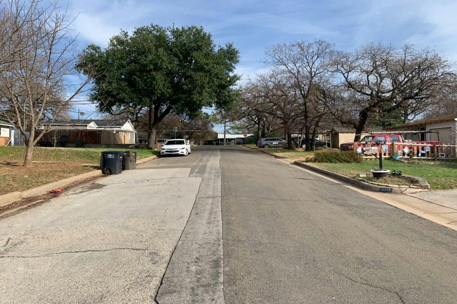 Sundown Dr, Fort Worth, TX 76114