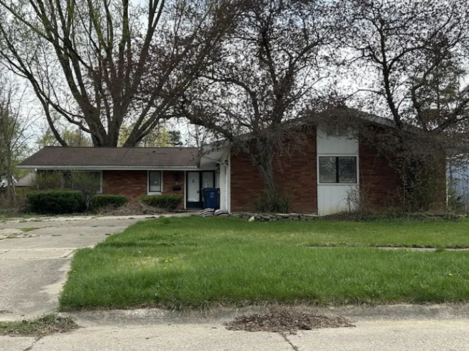 1821 Rockcreek Ln Flint, MI 48507, Genesee County
