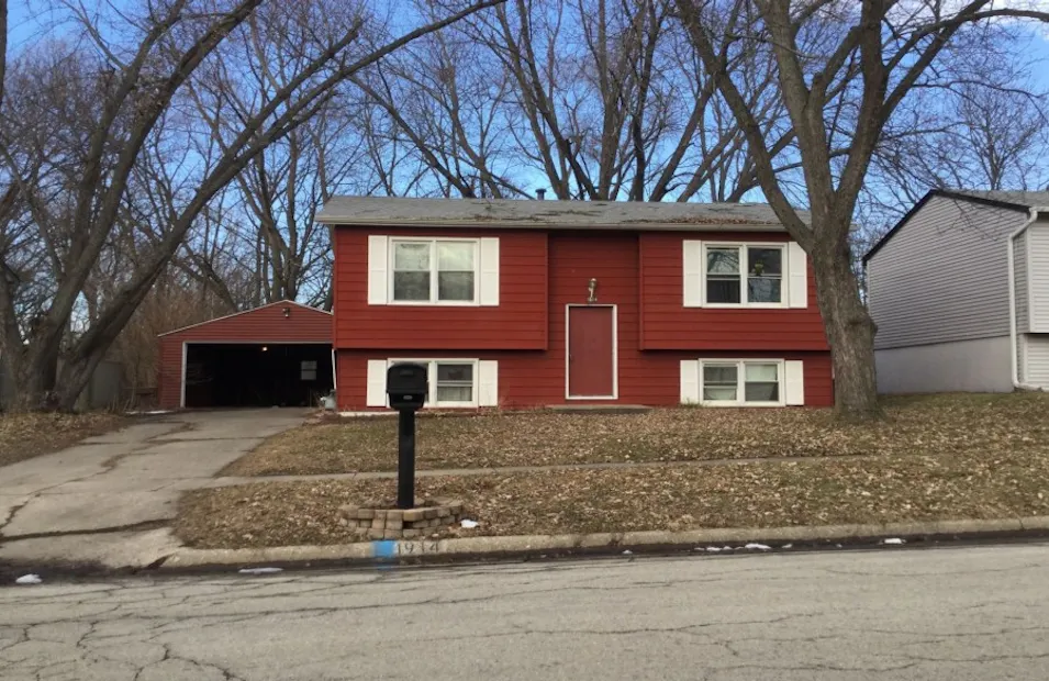 1914 Plateau Ave Loves Park, IL 61111, Winnebago County