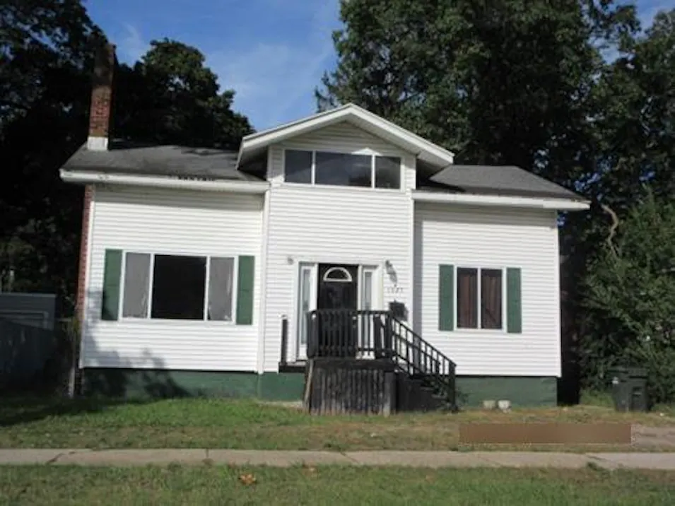 1925 Hoyt St Muskegon, MI 49442, Muskegon County
