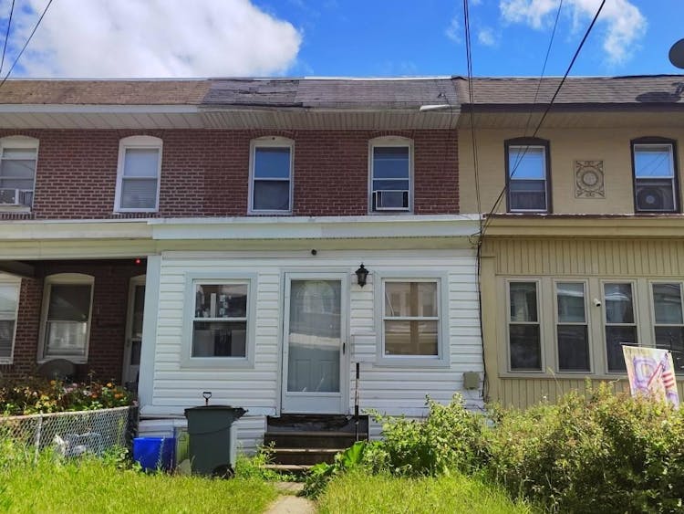 1016 Andrews Avenue Collingdale, PA 19023, Delaware County