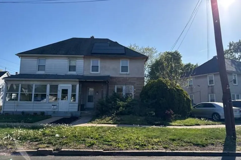 61 Mitchell Ave New Brunswick, NJ 08901, Middlesex County