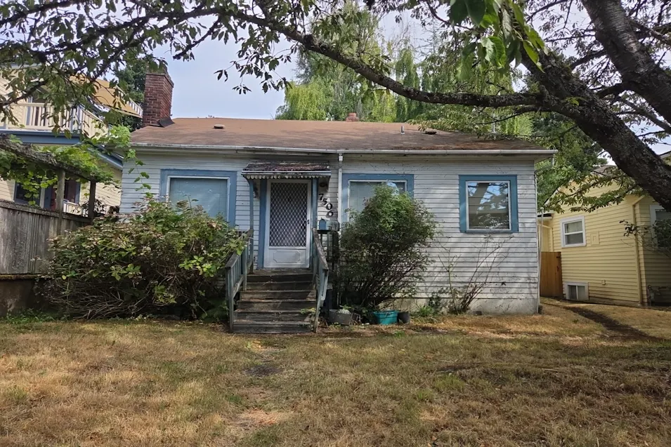 7506 1st Avenue NE Seattle, WA 98115, King County
