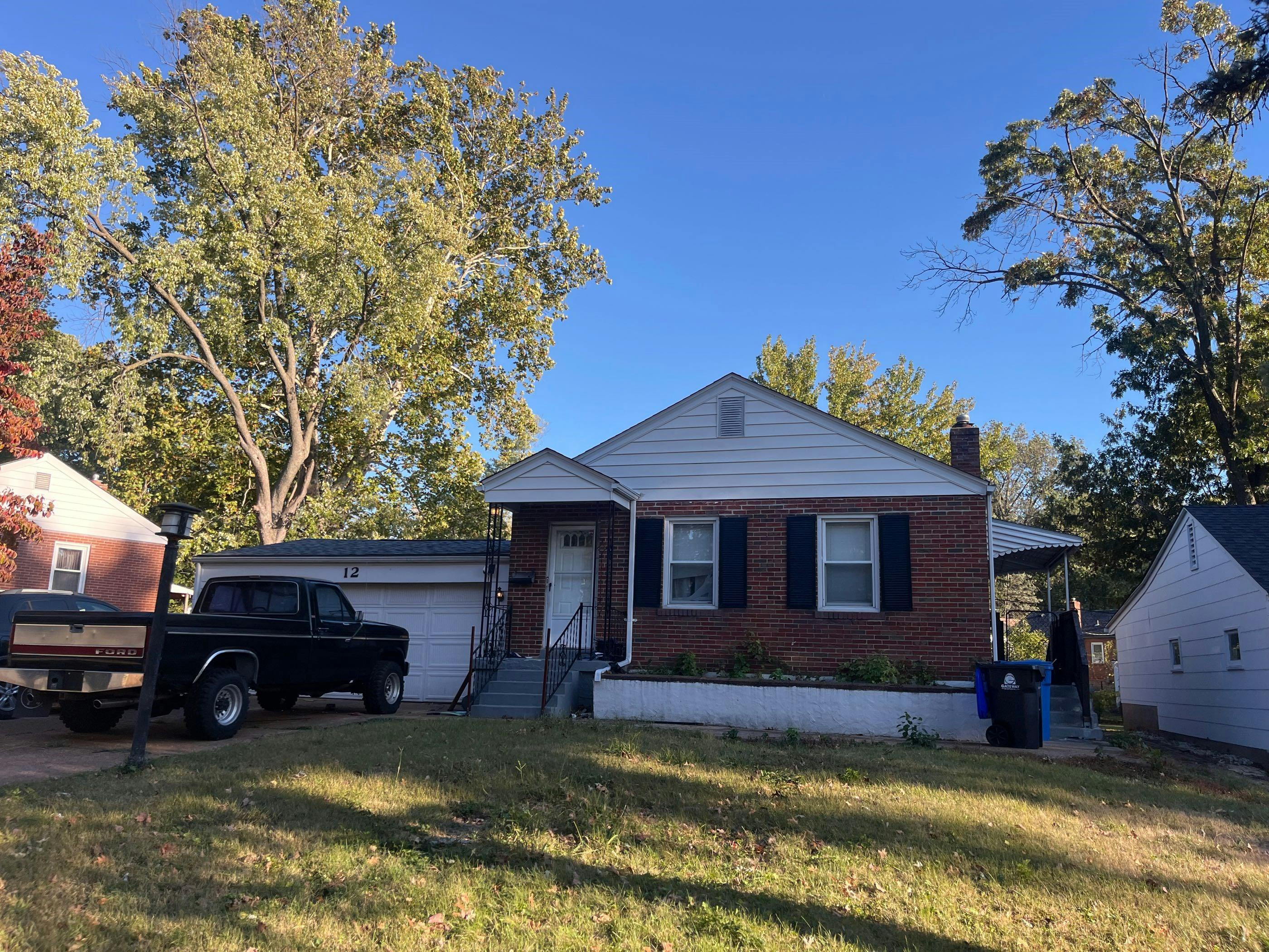 Saint Martha Ct, Florissant, MO 63031