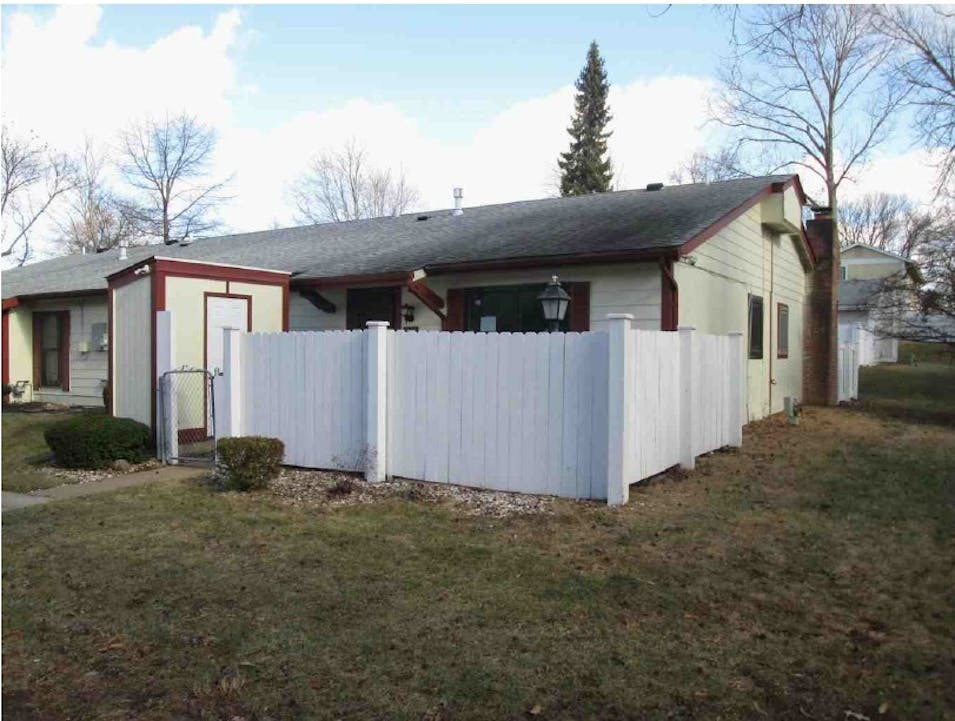 2440 Forest Shadows Dr Saint Louis, MO 63136, St Louis County