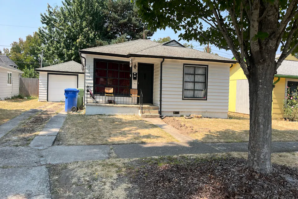 2345 Laurel Ave NE Salem, OR 97301, Marion County