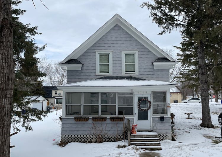 1711 4th St E Saint Paul, MN 55106, Ramsey County