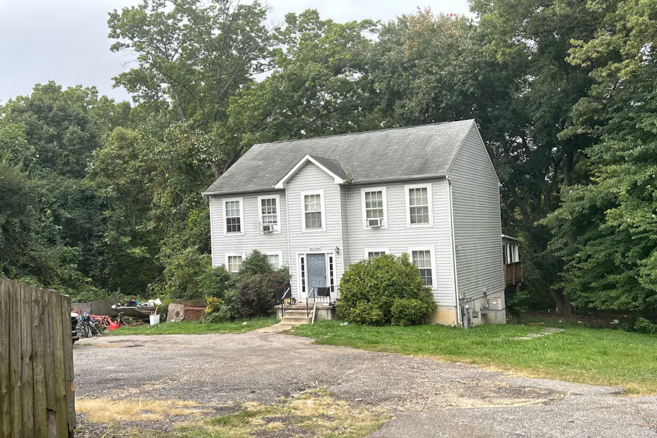 4102b Oak Road Halethorpe Arta Baltimore, MD 21227, Baltimore County