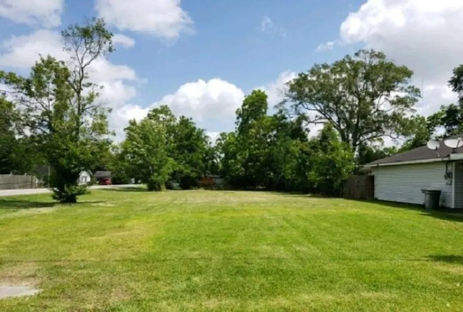 3190 Cartwright St Beaumont, TX 77701, Jefferson County