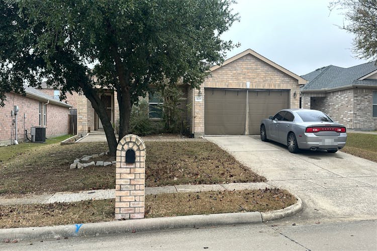 1629 Crown Point Dr Frisco, TX 75036, Denton County