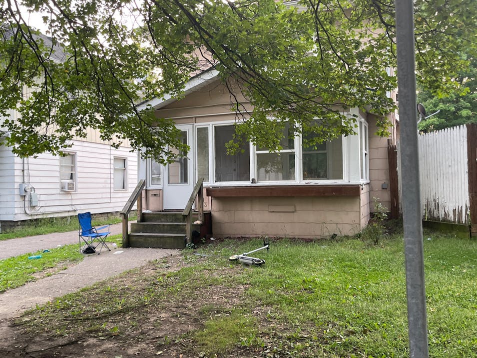 1713 Maplewood Ave Lansing, MI 48910-1522, Ingham County