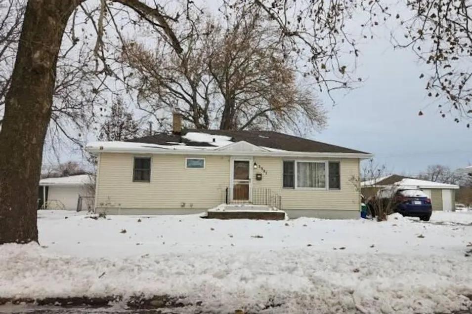 3527 41st Street Highland, IN 46322, Lake County