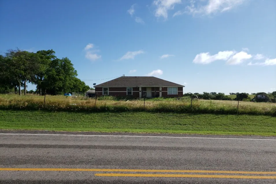 1310e Main St Troy, TX 76579, Bell County