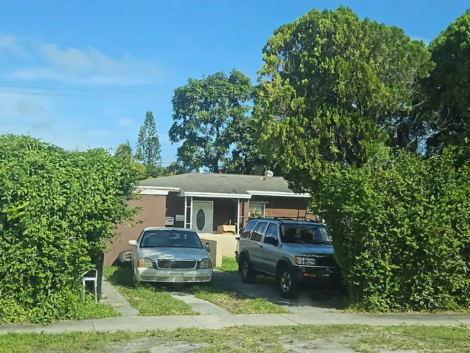 999 NE 159th St North Miami Beach, FL 33162, Miami-Dade County
