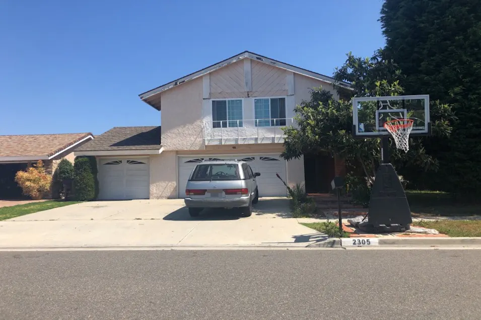 2305 W Hemlock Way Santa Ana, CA 92704, Orange County
