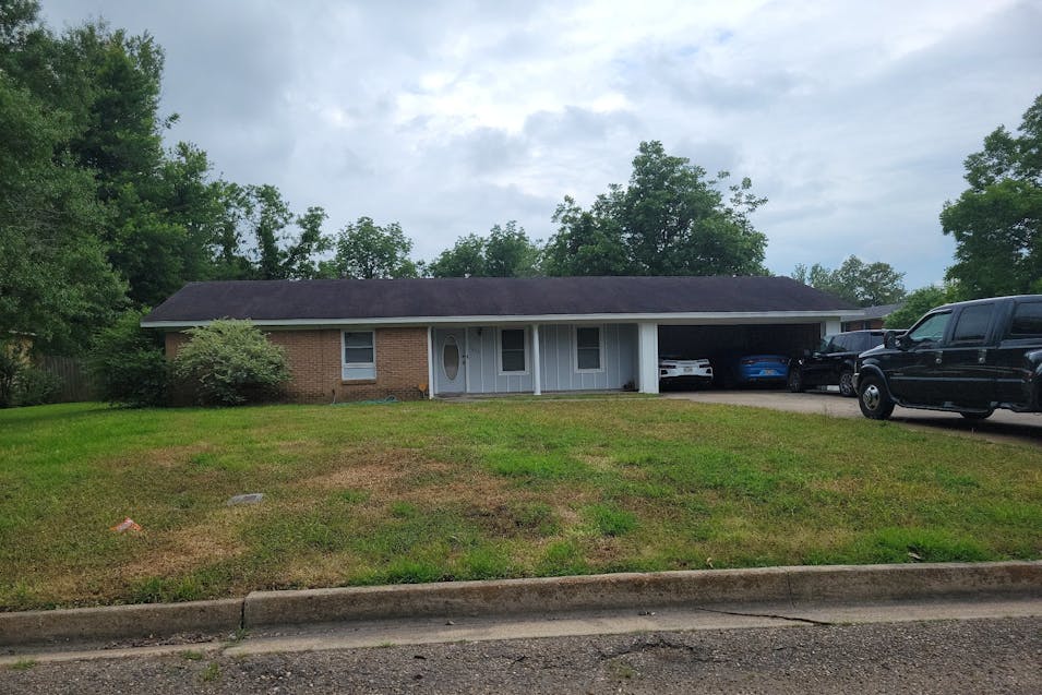 1058 Park Center Dr Clarksdale, MS 38614, Coahoma County