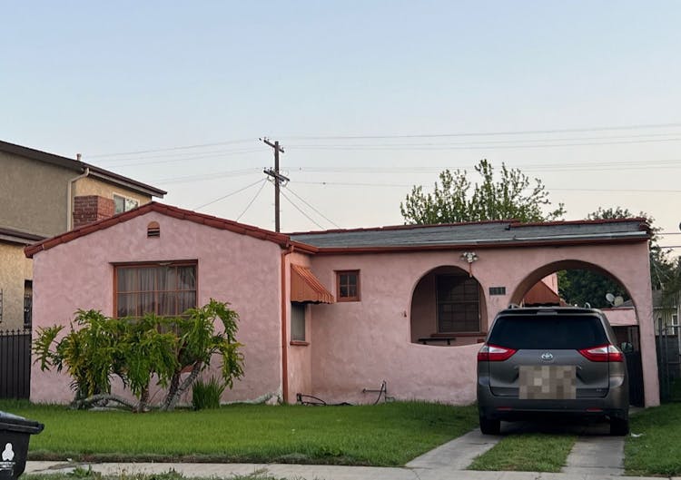 3627 W 60th St Los Angeles, CA 90043, Los Angeles County