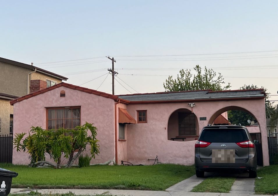 3627 W 60th St Los Angeles, CA 90043, Los Angeles County