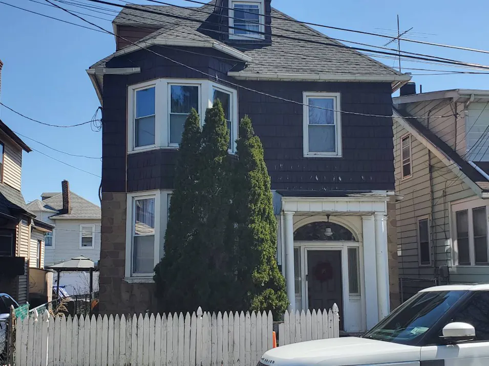 16 Honiss Pl Newark, NJ 07104, Essex County