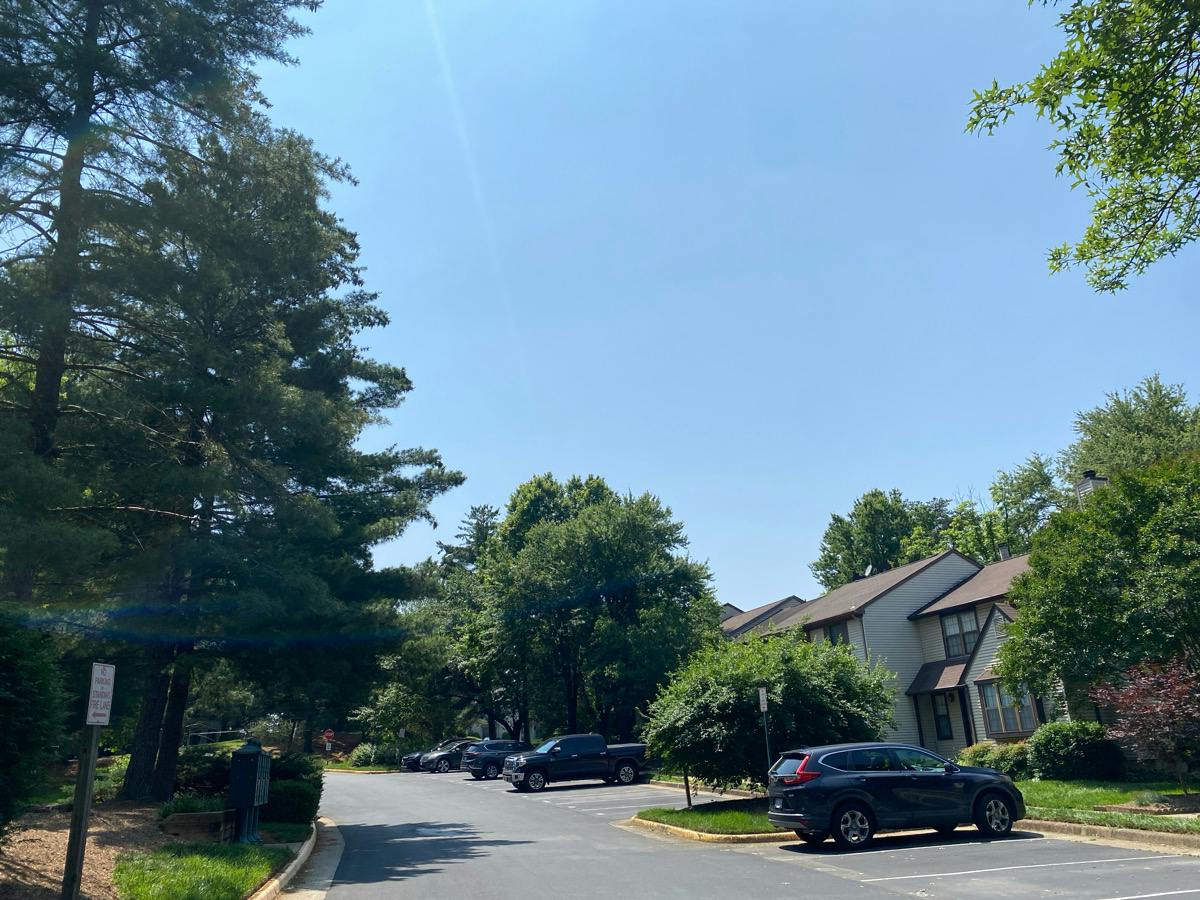 Nicholson Ct, Sterling, VA 20165