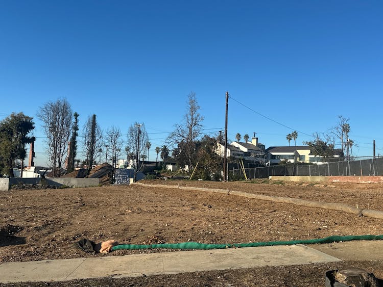 15240 Earlham St Pacific Palisades, CA 90272, Los Angeles County