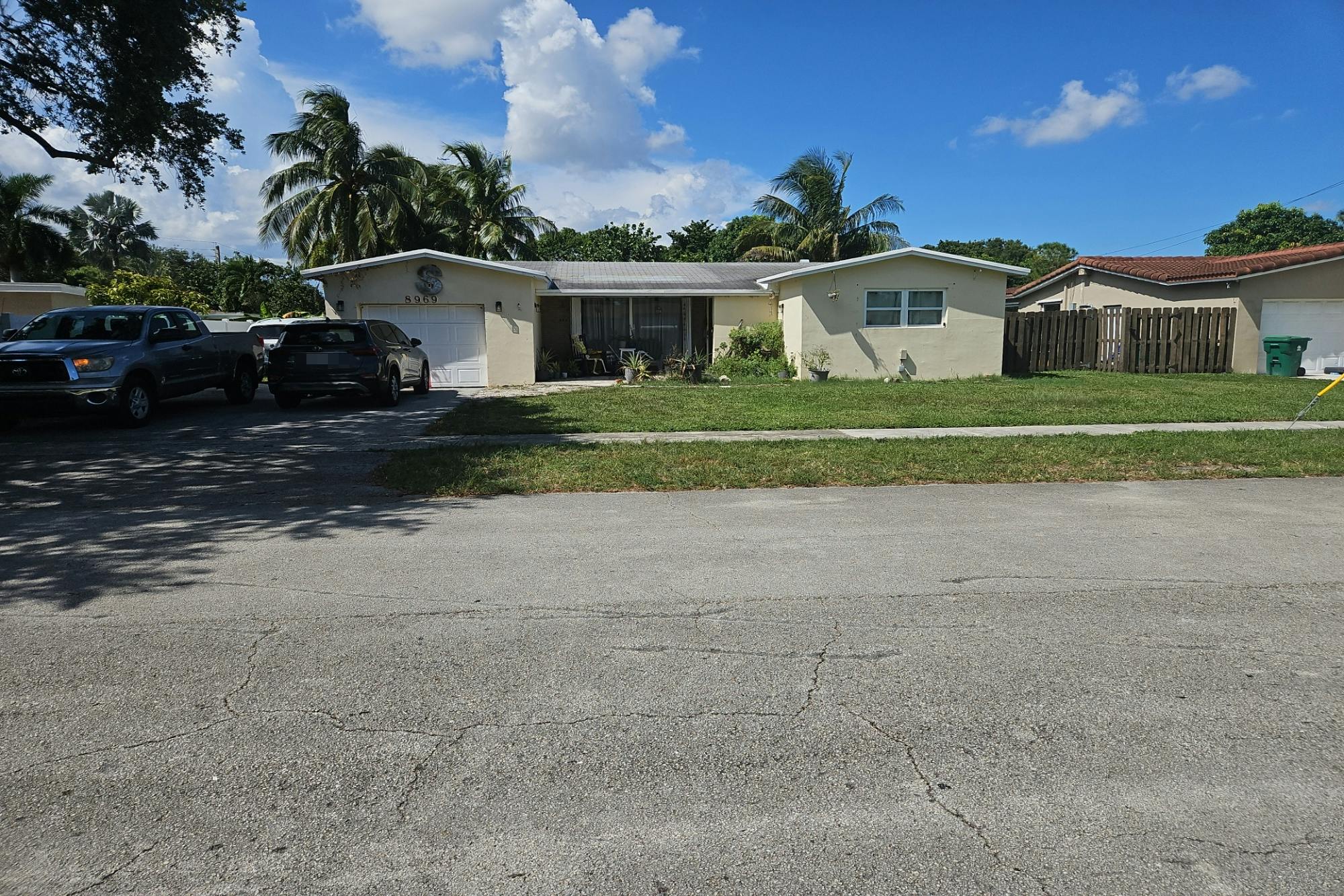 52nd Pl, Cooper City, FL 33328