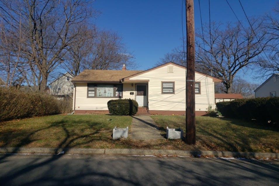 103 Gracey St Edison, NJ 08817, Middlesex County