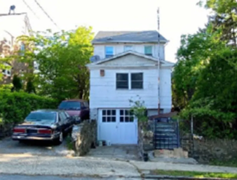 92 Glen Road Yonkers, NY 10704, Yonkers County